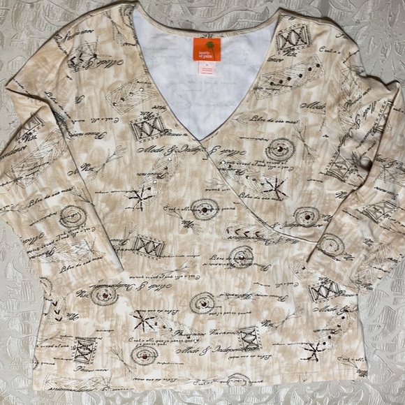 Hearts of Palm Women’s XL V-Neck Top - Picture 11 of 12